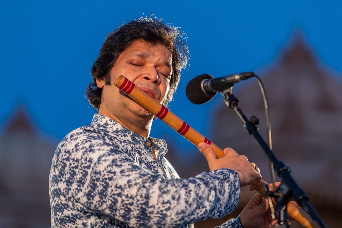 Live Music with Shri Rakesh Chaurasia